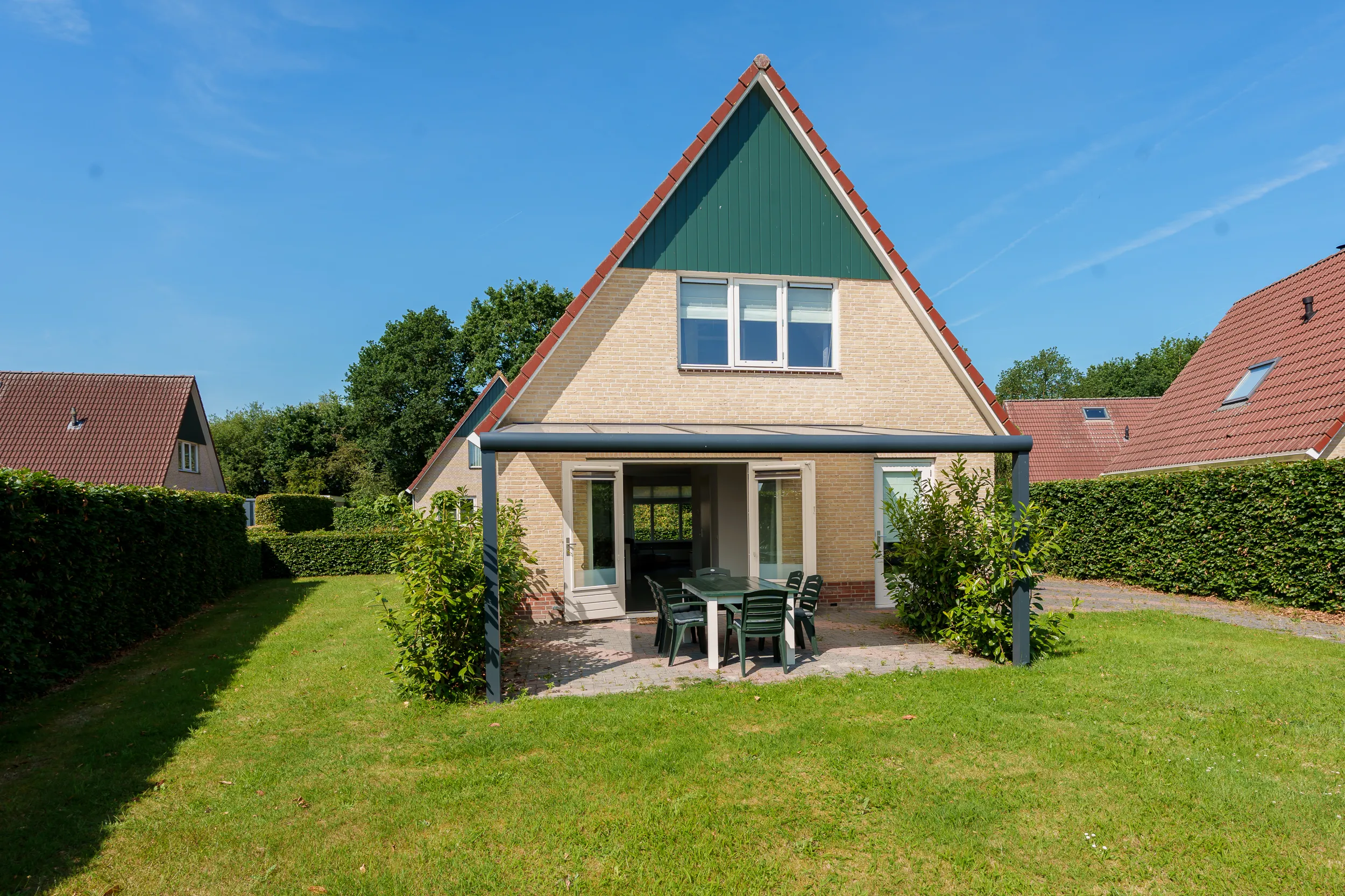 Achteraanzicht van het vakantiehuis in Schoonloo, Drenthe